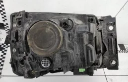 Фары для Land Rover Discovery 2014 года на фотографиях