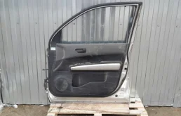 Дверь задняя правая для Nissan X-Trail 2014 года на фотографиях