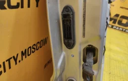 Дверь задняя правая для Mercedes-Benz M class 2004 года на фотографиях