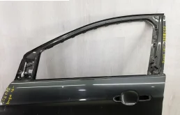 Дверь передняя левая для Ford Kuga 2019 года на фотографиях