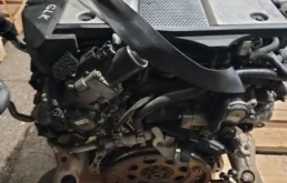 Двигатель для Nissan Fuga 2017 года на фотографиях