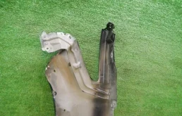 Крыло правое для Infiniti QX 2022 года на фотографиях