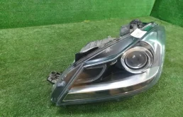 Крышка форсунки фароомывателя левая для Mercedes-Benz C class на фотографиях