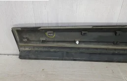 Накладка двери передней правой для Volkswagen Tiguan 2013 года на фотографиях