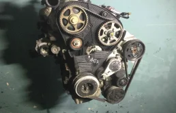 Двигатель для Skoda Octavia 1996 года на фотографиях