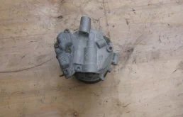 Компрессор кондиционера для BMW 3er 2005 года на фотографиях