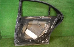 Дверь задняя правая для Mercedes-Benz S class 2014 года на фотографиях