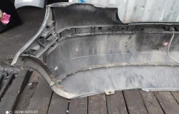 Бампер для Volkswagen Polo 2005 года на фотографиях