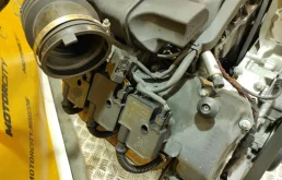 Двигатель без навесного для Mercedes-Benz C class 1998 года на фотографиях