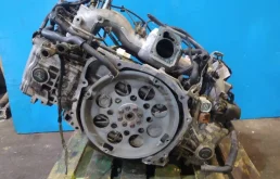 Двигатель без навесного для Subaru Legacy 1996 года на фотографиях