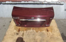 Крышка багажника для Nissan Almera 2002 года на фотографиях