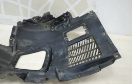 Подкрылок передний левый для BMW 5er 2015 года на фотографиях