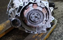 АКПП для Volkswagen Golf 2014 года на фотографиях