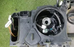 Фара ксенон правая для BMW X3 2010 года на фотографиях