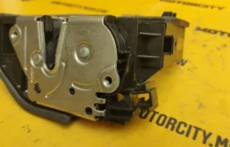 Двери для BMW 5er 2009 года на фотографиях