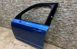 Дверь передняя левая для Volvo XC90 2018 года на фотографиях