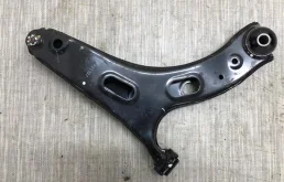 Рычаг передний левый нижний для Subaru Forester 2023 года на фотографиях