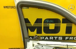 Дверь передняя левая для Mercedes-Benz S class 1999 года на фотографиях