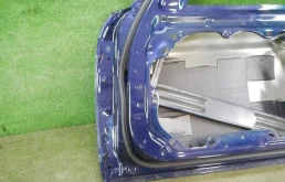 Двери для BMW 5er 2015 года на фотографиях