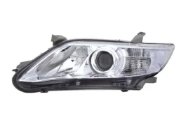 Фара левая для Toyota Camry 2010 года на фотографиях