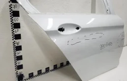 Дверь задняя правая для BMW 5er 2023 года на фотографиях