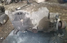 Редуктор заднего моста для Ford Kuga 2010 года на фотографиях