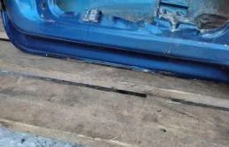 Крышка багажника для Mercedes-Benz Vito 2004 года на фотографиях