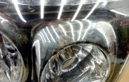 Фонарь внутренний правый для Lexus RX 2005 года на фотографиях