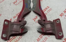 Петля капота левая для Nissan X-Trail 2008 года на фотографиях