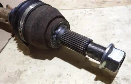 Привод передний правый для Nissan Teana 2008 года на фотографиях