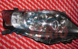 Фара правая для Lexus RX 2008 года на фотографиях