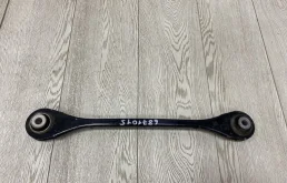 Качающийся рычаг правый для BMW X3 на фотографиях