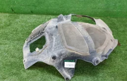 Подкрылок передний правый для BMW 5er 2023 года на фотографиях