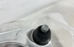 Рычаг передний левый верхний для Infiniti FX 2011 года на фотографиях