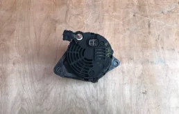 Генератор для Hyundai Accent 2001 года на фотографиях