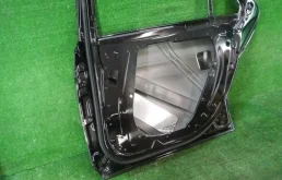 Дверь задняя правая для Mercedes-Benz S class 2014 года на фотографиях