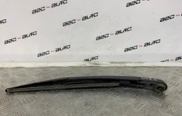 Щетка стеклоочистителя задняя для Peugeot 308 на фотографиях