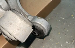 Рычаг передний левый верхний для BMW X5 на фотографиях