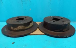 Тормозные колодки задние для Lexus RX на фотографиях