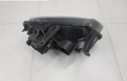 Фара ксенон левая для Renault Duster 2014 года на фотографиях