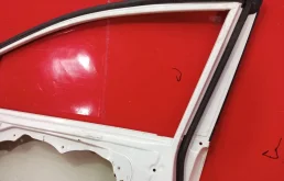 Дверь передняя левая для Kia Cerato 2012 года на фотографиях