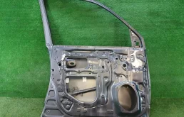 Дверь передняя левая для Toyota Land Cruiser 2012 года на фотографиях