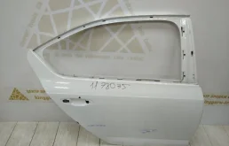 Дверь задняя правая для Skoda Octavia 2018 года на фотографиях