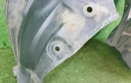 Подкрылок передний левый для Mazda CX 5 2016 года на фотографиях