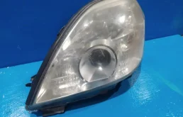 Фары для Nissan Teana 2006 года на фотографиях