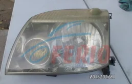 Фара левая для Nissan X-Trail 2005 года на фотографиях