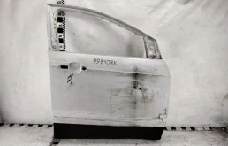 Дверь передняя правая для Ford Kuga 2018 года на фотографиях