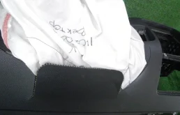 Торпедо (в сборе) для Volkswagen Touareg 2018 года на фотографиях