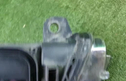 Крышка форсунки фароомывателя левая для Mercedes-Benz C class на фотографиях