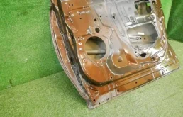 Дверь передняя правая для Toyota RAV4 2014 года на фотографиях